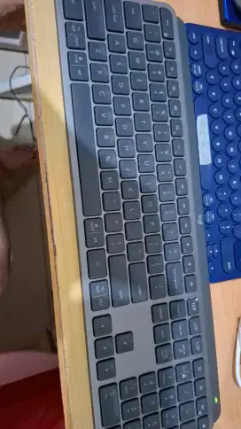 Logitech MX Keys Keyboard