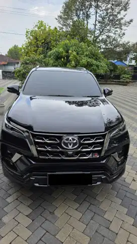 Fortuner 2.8 GR 4x2 AT
