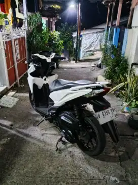 vario 125 led old