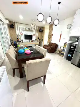 Turun Harga Rumah 2lantai Citra Gran Depan Danau Hadap Timur