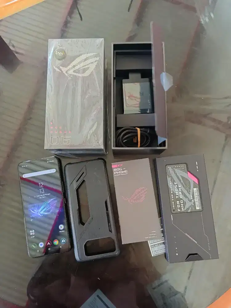 ROG PHONE 06 8/256