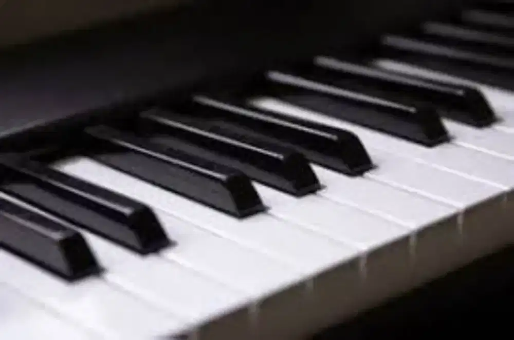 Pemain Keyboard Untuk Ibadah