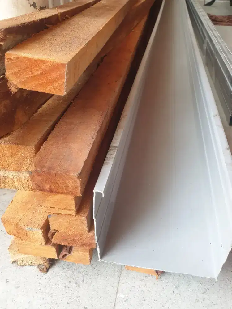 Dijual kayu reng dan talang pvc dibawah harga toko