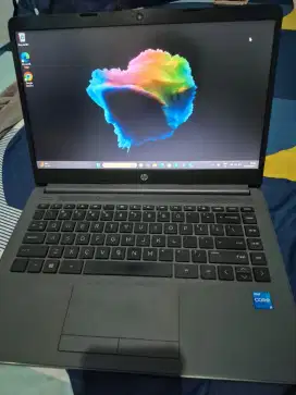 Laptop hp 240 G8 RAM 8GB SSD 512GB Intel core i5 gen 11th