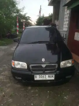 Mobil keluarga murah