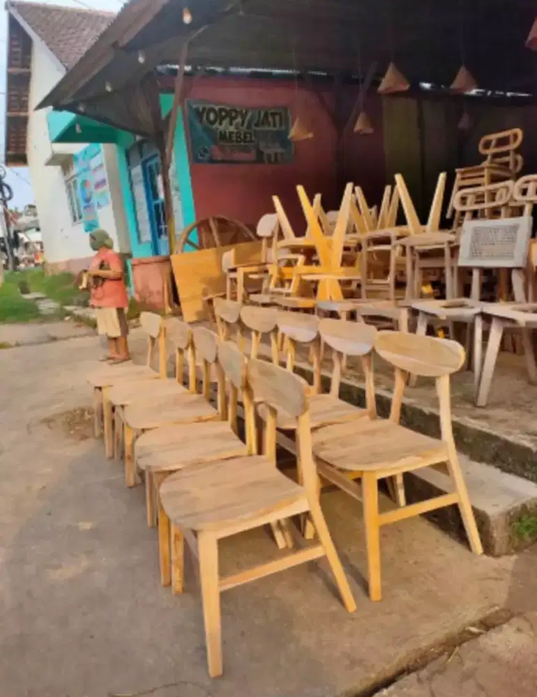 Kursi cafe stok ready kayu,akasia,jati