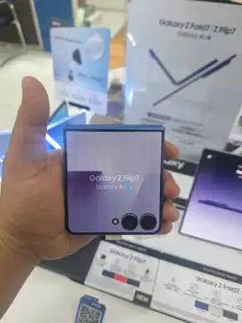 Samsung Galaxy Z Flip7 5G