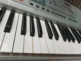DJUAL ALAT MUSIK PIANO KEYBOARD ARRANGER KORG PA DANGDUTAN KPLO USB FD