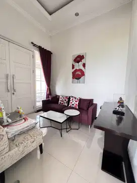 DIJUAL RUMAH VILLA 1 LANTAI SEMI FURNISH DI CIMAHI KOTA