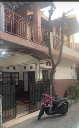 Rumah Siap Huni 2 Lantai Daerah Kebraon Surabaya