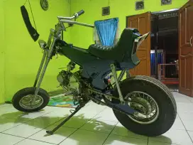 HONDA DAX ST70 CUSTOM CHOPPERMINI