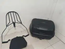 Dijual box GIVI buat motor n max new 2022