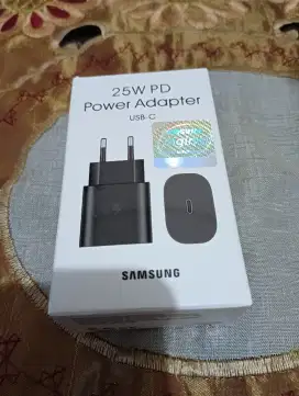 Adaptor Charger Copotan Samsung TipeC25Watt SuperFastCharge5Baru Segel