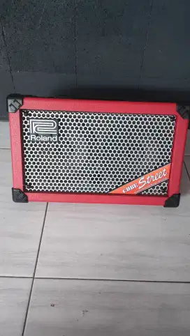 Ampli Gitar Roland Cube Street