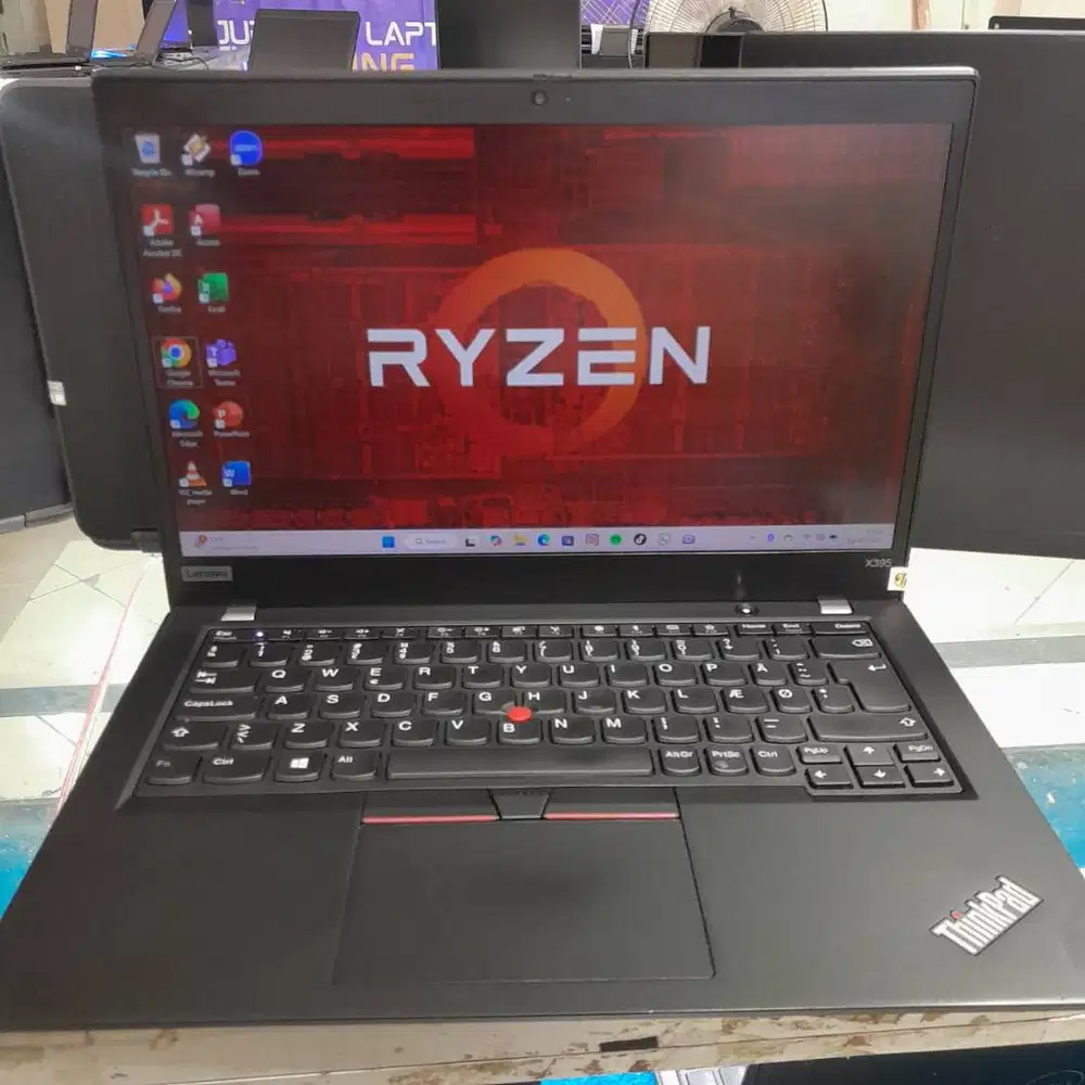 Lenovo Thinkpad X395 AMD Ryzen 5 RAM 16GB SSD 256GB Touchscreen Mulus
