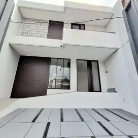 Rumah Dekat Polsek Cinere Kondisi Baru