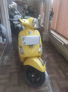 Dijual Vespa LX 125 iget 2019
