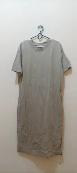 Prelove baju pull&bear ukuran M