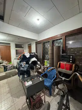 RUMAH LAMA LOKASI BAGUS KAVLING POLRI JELAMBAR