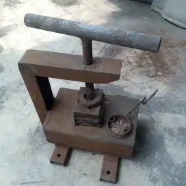 Alat press tambal ban