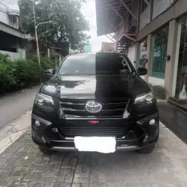 Toyota Fortuner VRZ TRD 4x2 Diesel Matic A/T Tahun 2018 Hitam