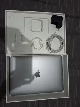 MacBook Air m1 2020