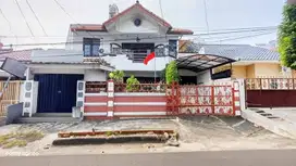 Rumah 2 Lantai di Tanjung Duren Timur, SHM, Siap Huni – 220 m²