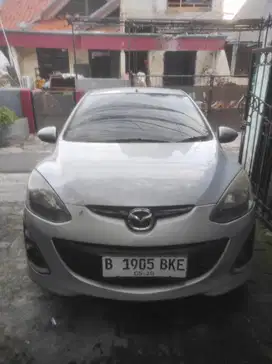 Mazda 2 2010 Bensin