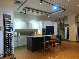 di sewakan showroom mall artha gading
