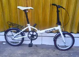 Sepeda lipat  air walk 16