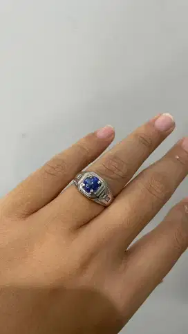 Cincin laki blue sapphire