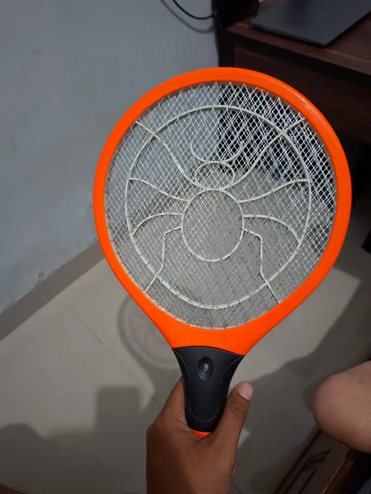 Raket Nyamuk Kenmaster