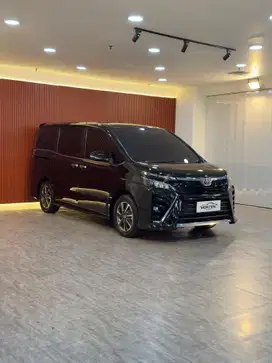 Toyota Voxy 2.0 AT 2019 odo 50 Ribuan