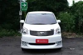 TOYOTA NAV1 V 2.0 AT 2013 PUTIH
