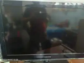 Tv lcd samsung gambar rusak suara normal..