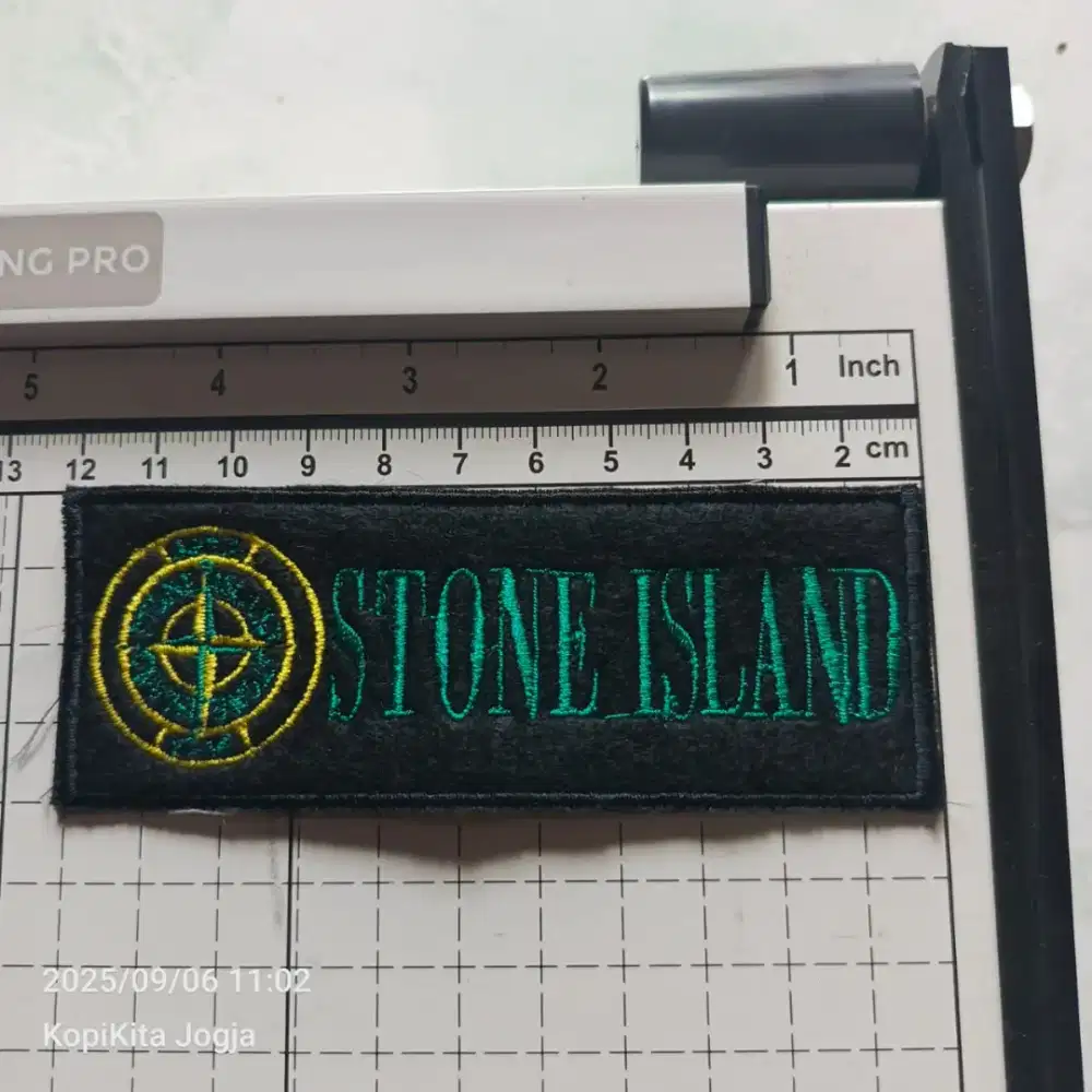 Emblem patch bordir stone island