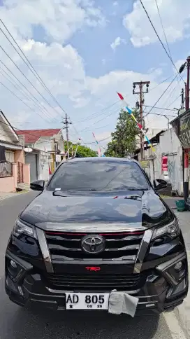 Fortuner TRDs MetSol AD Asli