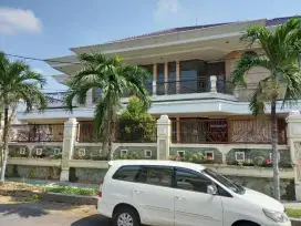 Komersial Sby Pusat dekat Kusuma Bangsa

*Rumah jl Seruni*