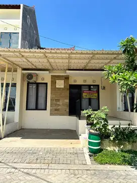 DISEWAKAN RUMAH SIAP HUNI PERUM TAMAN KAYANGANBAGUS DAN TERWAT