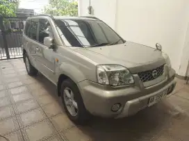 Nissan Xtrail St 2.5 2005 plat AA d bekasi