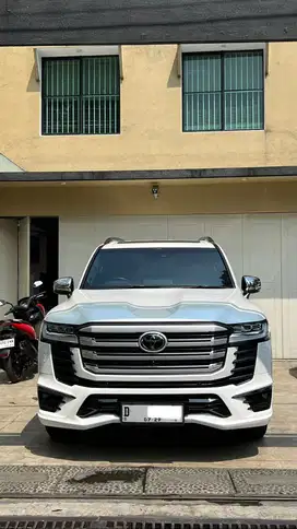 Toyota land cruiser 300 VXR 2024 km 14rb