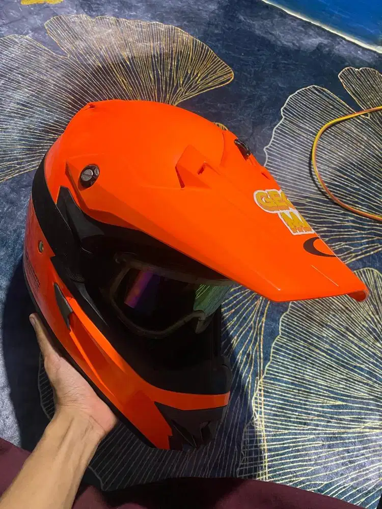 Jual rugi Helm trail Cargloss,free google