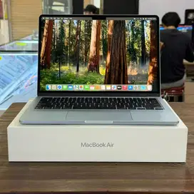 Macbook Air M4 13 16/256GB Sky Blue