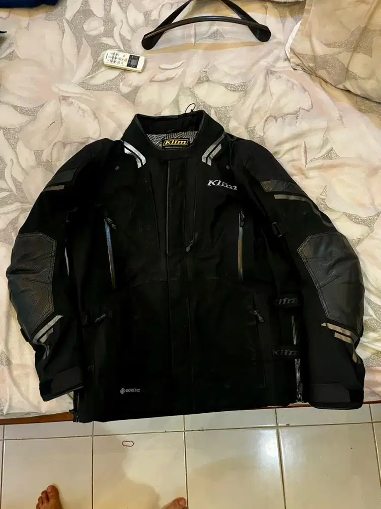 KLIM Latitude Black stealth goretex