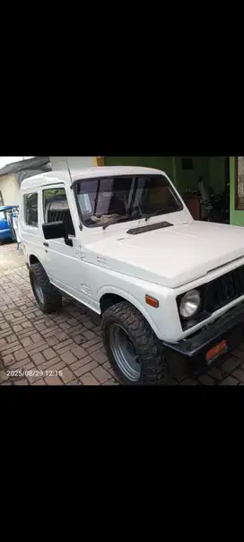 Suzuki Jimny 1988 Bensin