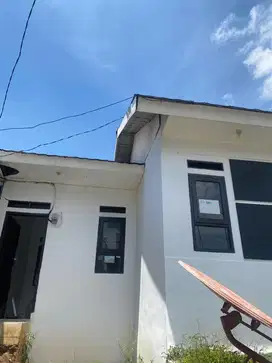 Di Kontrakan Komplek Banyuresmi Indah Permai