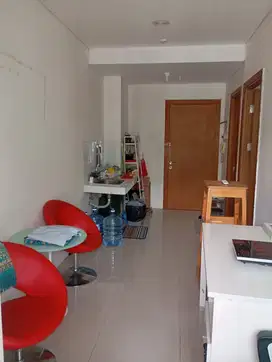 Jual Apartemen Dekat Stasiun KRL Duren Kalibata, Jakarta Selatan - 1 Kamar Unfurnished di Woodland Park Residence