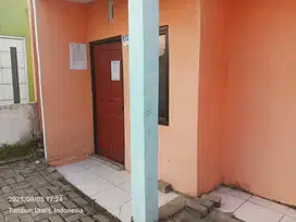 Ada ceritanya di balik pintu