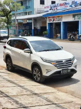 TERIOS 1.5 R DELUXE AT 2020
