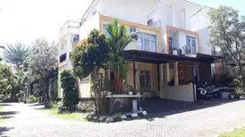 Dijual Rumah 2,5 Lantai Hook Bagus Luas Ciputat